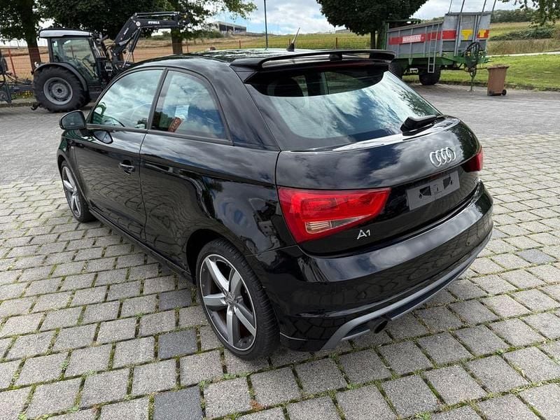 Gebraucht Audi A1 S-Line 86 PS (63 kW) 2011 Schwarz Kleinwagen