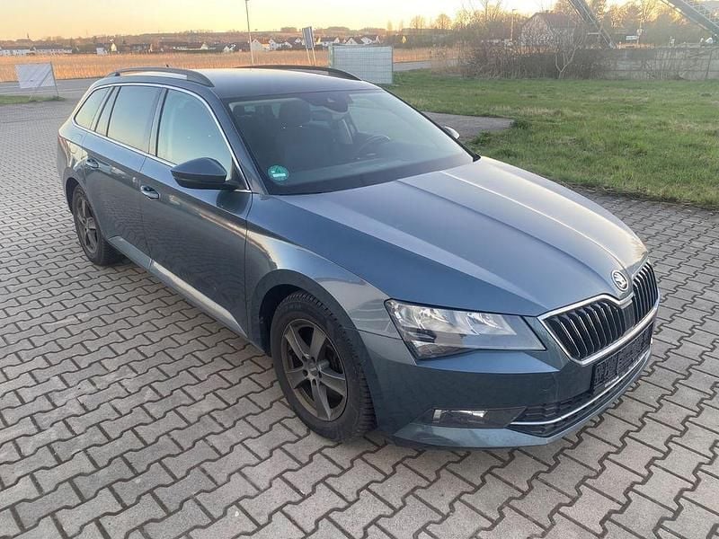 Gebraucht Skoda Superb Ambition 150 PS (110 kW) 2017 Grau Kombi