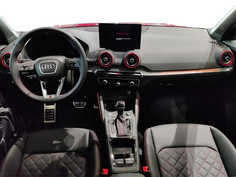 Neu Audi Q2 S-Line 150 PS (110 kW) 2026 Rot SUV