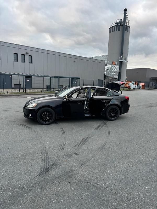 Gebraucht Lexus IS220d 177 PS (130 kW) 2009 Schwarz Limousine