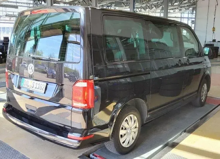 Gebraucht VW Multivan 150 PS (110 kW) 2017 Schwarz Van / Kleinbus