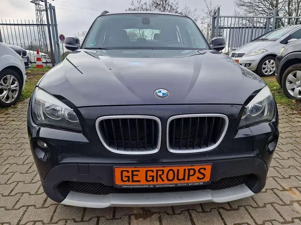 Gebraucht BMW X1 Sport Line 177 PS (130 kW) 2011 Black sapphire metallic SUV