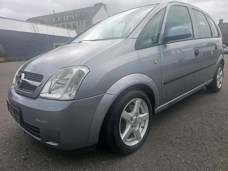 Grau Gebraucht 2004 Opel Meriva Van / Kleinbus | 1.399 € (Superpreis) - Bild 1/4