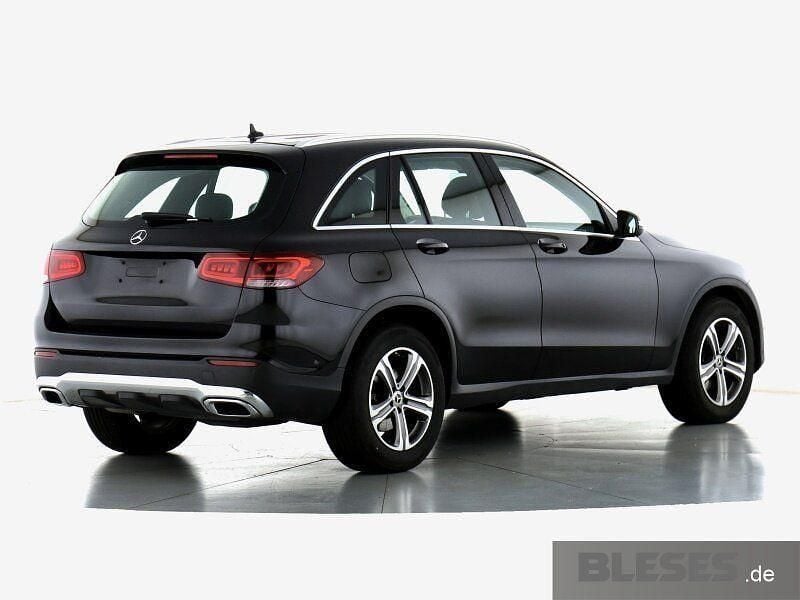 Gebraucht Mercedes GLC220 Style 194 PS (142 kW) 2022 Lack obsidianschwarz SUV