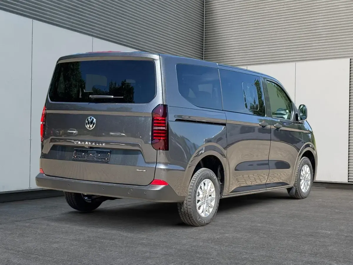 Neu VW Caravelle Basis 170 PS (125 kW) 2026 Graphite dust metallic Van