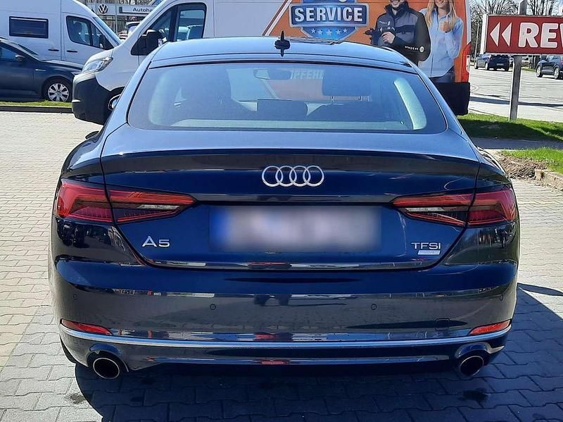 Second-hand Audi A5 Sport 190 CP (139 kW) 2017 Albastru Coupe