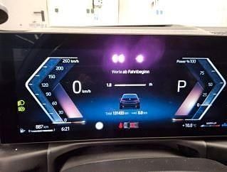 Gebraucht BMW 318 150 PS (110 kW) 2023 Schwarz Limousine