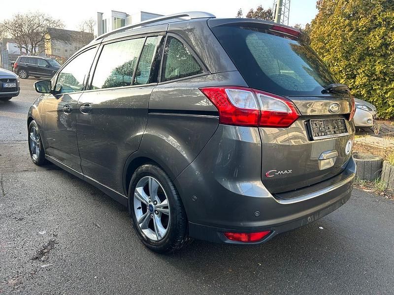 Gebraucht Ford Grand C-Max Cool & Connect 125 PS (91 kW) 2018 Van / Kleinbus