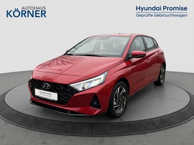 Gebraucht Hyundai i20 Trend 101 PS (74 kW) 2023 Rot Kleinwagen