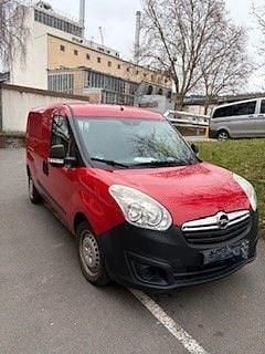 Gebraucht Opel Combo Selection 95 PS (69 kW) 2016 Rot Van / Kleinbus