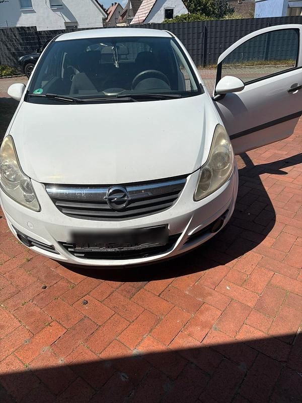 Weiß Gebraucht 2007 Opel Corsa Kleinwagen | 1.150 € (Guter Preis) - Bild 1/4
