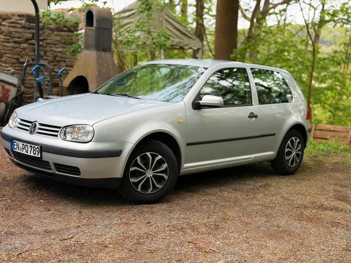 Gebraucht VW Golf IV 75 PS (55 kW) 2000 Silber Limousine