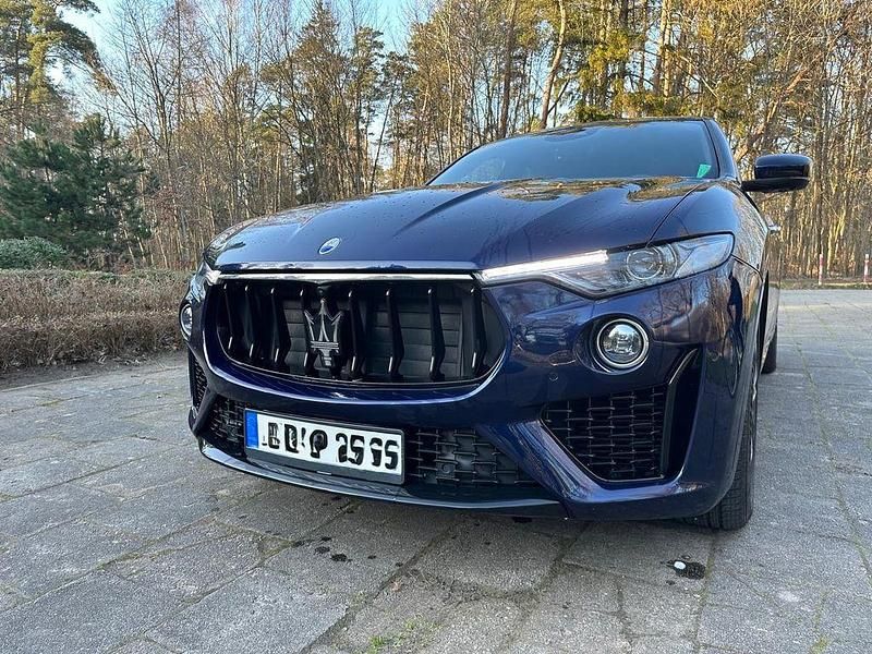 Gebraucht Maserati Levante 349 PS (256 kW) 2019 Blau SUV