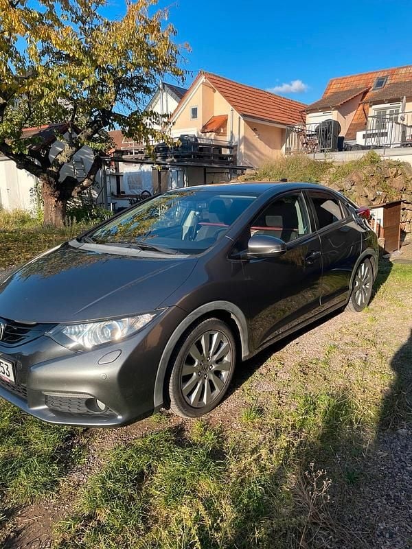 Grau Gebraucht 2013 Honda Civic Lifestyle Kleinwagen | 5.500 € (Superpreis) - Bild 1/4