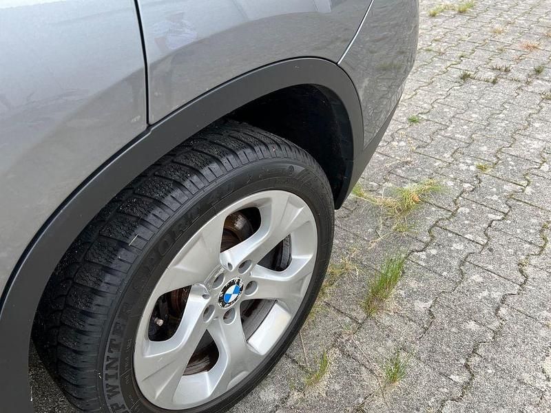 Gebraucht BMW X1 177 PS (130 kW) 2011 Grau SUV