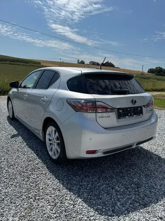 Gebraucht Lexus CT200h Sport Line 99 PS (72 kW) 2012 Silber Limousine
