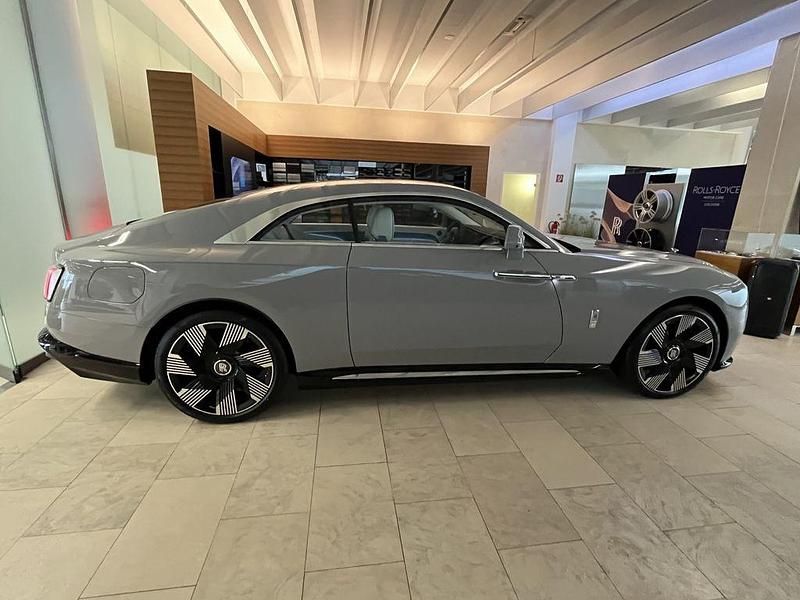 Neu Rolls Royce Spectre 441 kW (600 PS) 2025 Tempest grey Coupé