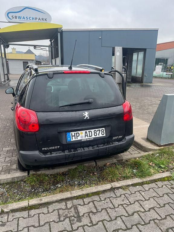 Gebraucht Peugeot 207 Premium 95 PS (69 kW) 2011 Schwarz Kombi