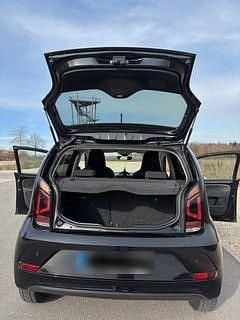 Gebraucht VW e-up! Style 61 kW (83 PS) 2022 Schwarz Kleinwagen