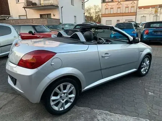Gebraucht Opel Tigra Edition 90 PS (66 kW) 2007 Starsilber iii m2 (metallic) Cabrio