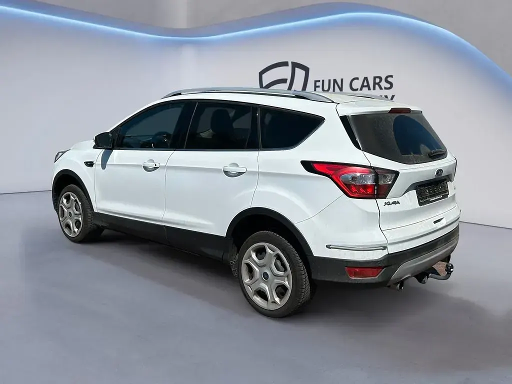 Second-hand Ford Kuga Trend 120 CP (88 kW) 2018 Alb SUV