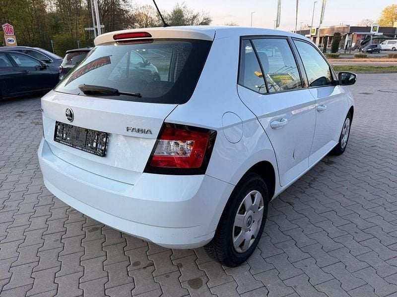 Gebraucht Skoda Fabia Cool Plus 75 PS (55 kW) 2018 Weiß Limousine