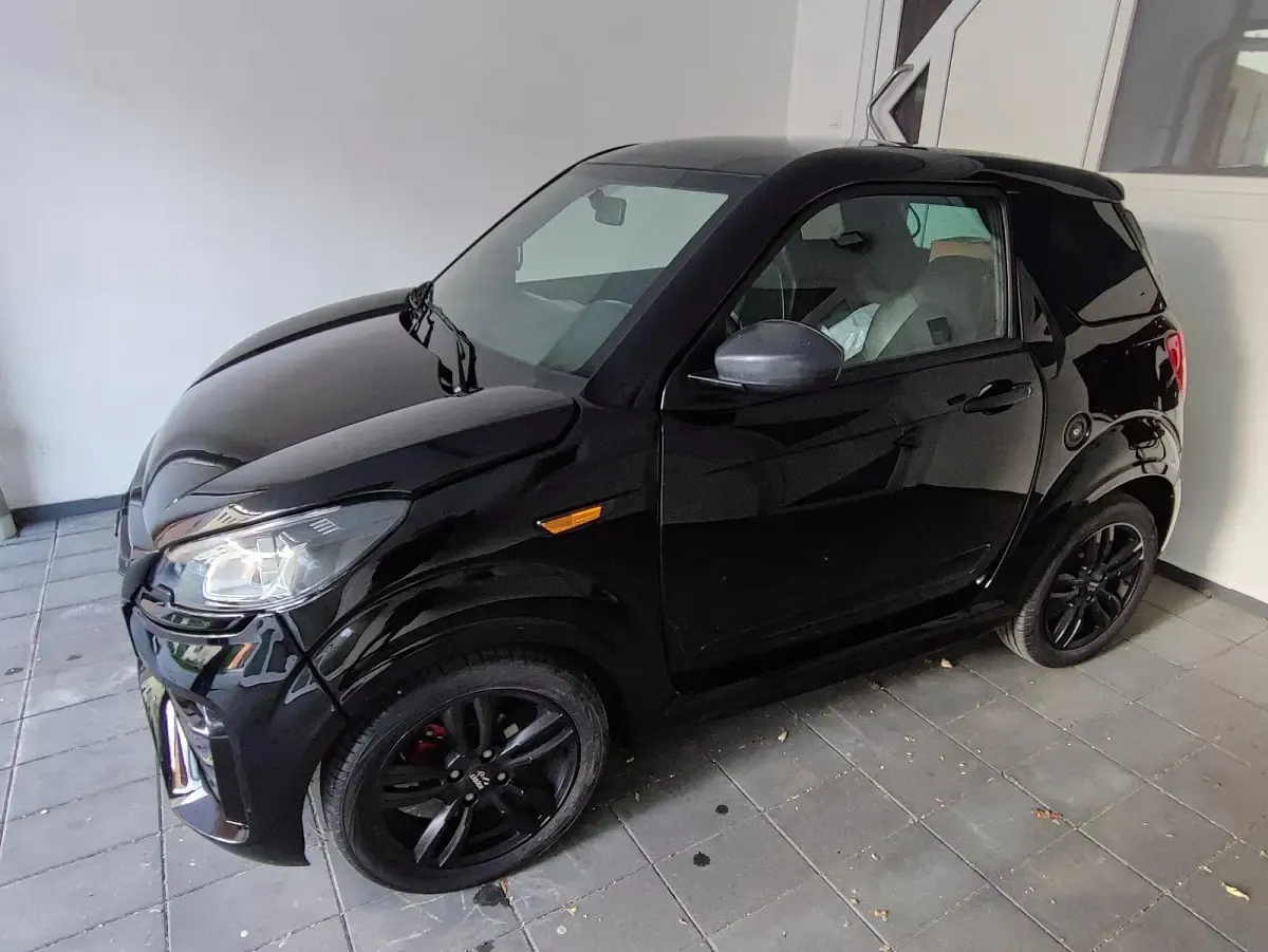 Usata Ligier JS50 2024 Nero Utilitaria