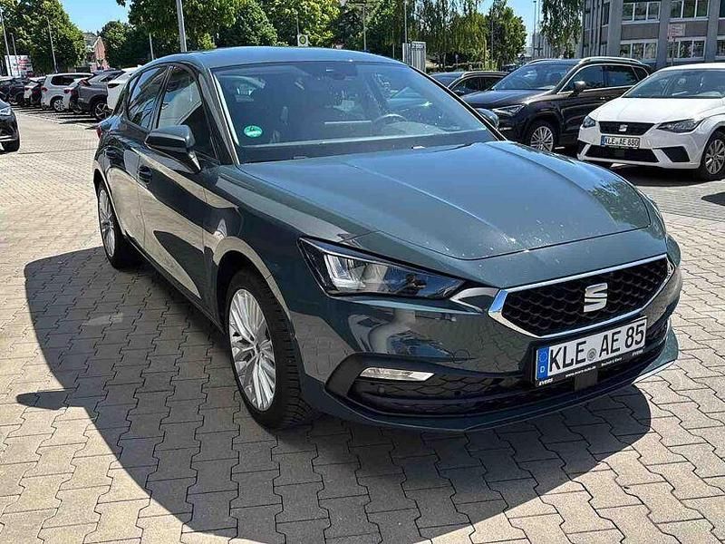 Gebraucht Seat Leon Style 150 PS (110 kW) 2024 Fiord blau Limousine