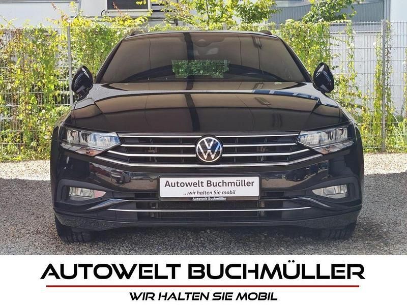 Schwarz Gebraucht 2022 VW Passat Kombi | 18.690 € (Fairer Preis) - Bild 1/4