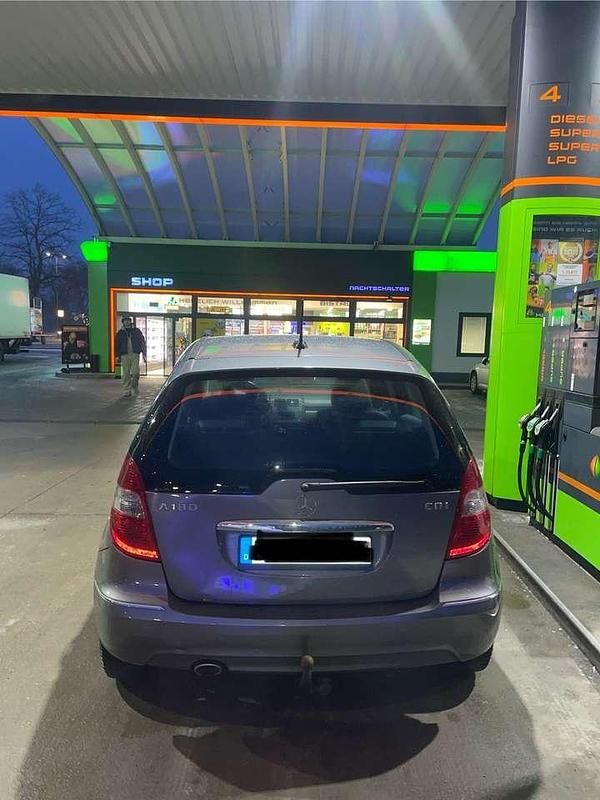 Gebraucht Mercedes A180 Elegance 109 PS (80 kW) 2009 Limousine