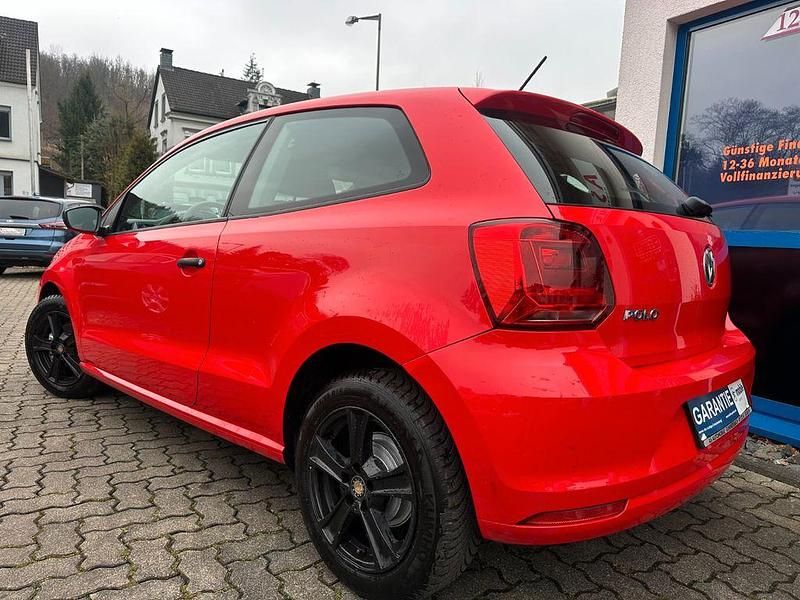 Gebraucht VW Polo Trendline 75 PS (55 kW) 2015 Rot