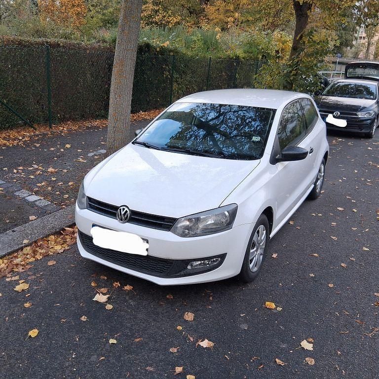 Weiß Gebraucht 2014 VW Polo Kleinwagen | 5.000 € (Fairer Preis) - Bild 1/4