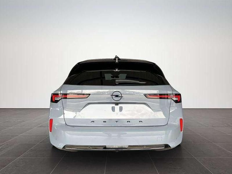 Neu Opel Astra 131 PS (96 kW) 2025 Grau Kombi
