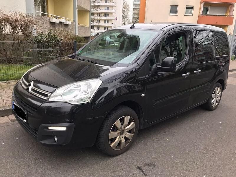 Gebraucht Citroën Berlingo PureTech 110 PS (80 kW) 2018 Schwarz Van / Kleinbus