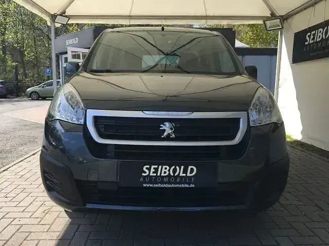 Gebraucht Peugeot TePee Active 99 PS (72 kW) 2016 Grau Van / Kleinbus