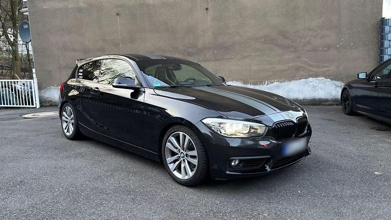 Second-hand BMW 120 Performance 177 CP (130 kW) 2015 Negru Hatchback