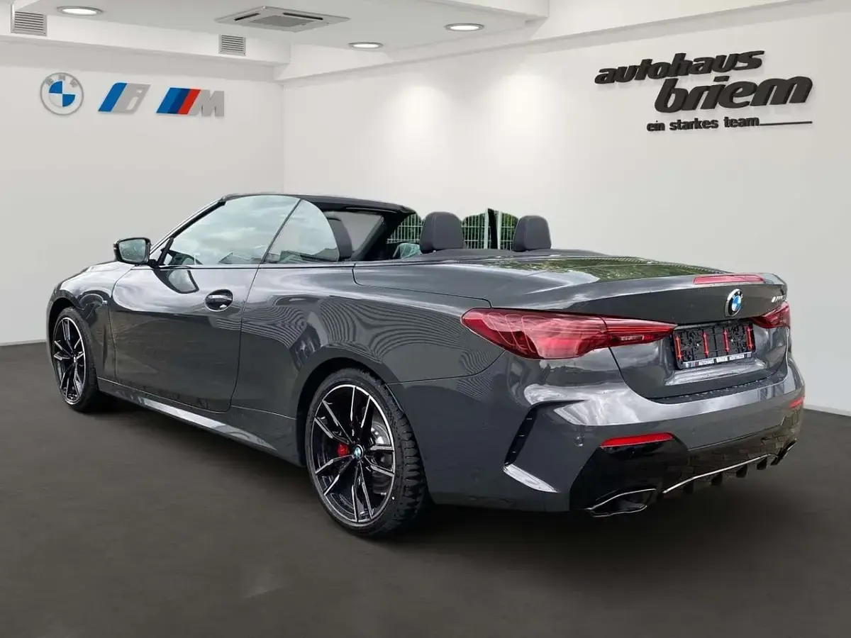 Neu BMW M440 M Sport 392 PS (288 kW) 2026 Dravitgrau metallic Cabrio