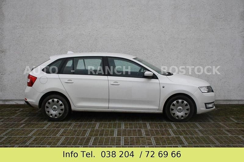 Gebraucht Skoda Rapid Elegance 90 PS (66 kW) 2014 Weiß Limousine