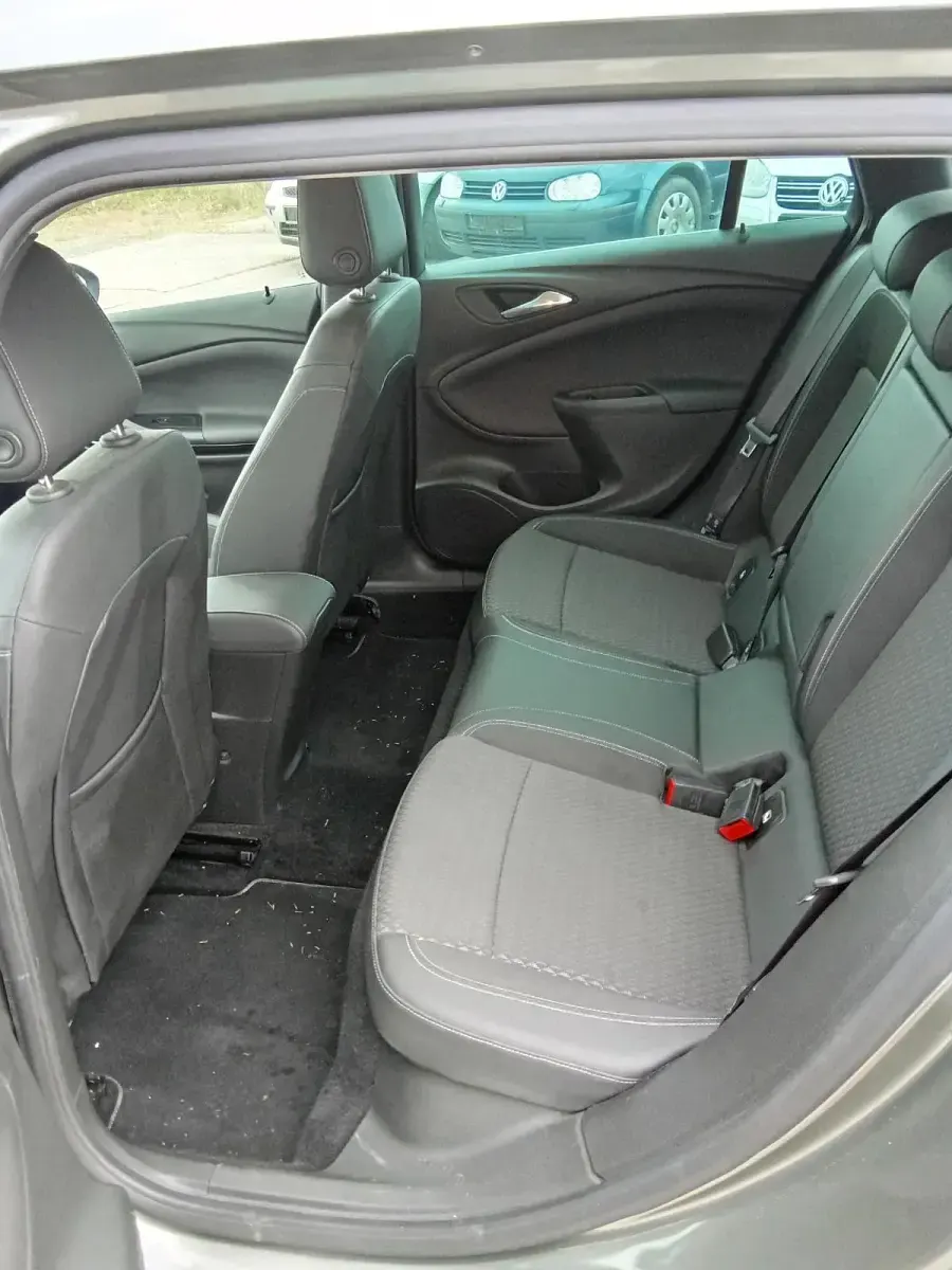 Gebraucht Opel Astra 135 PS (99 kW) 2019 Grau Kombi