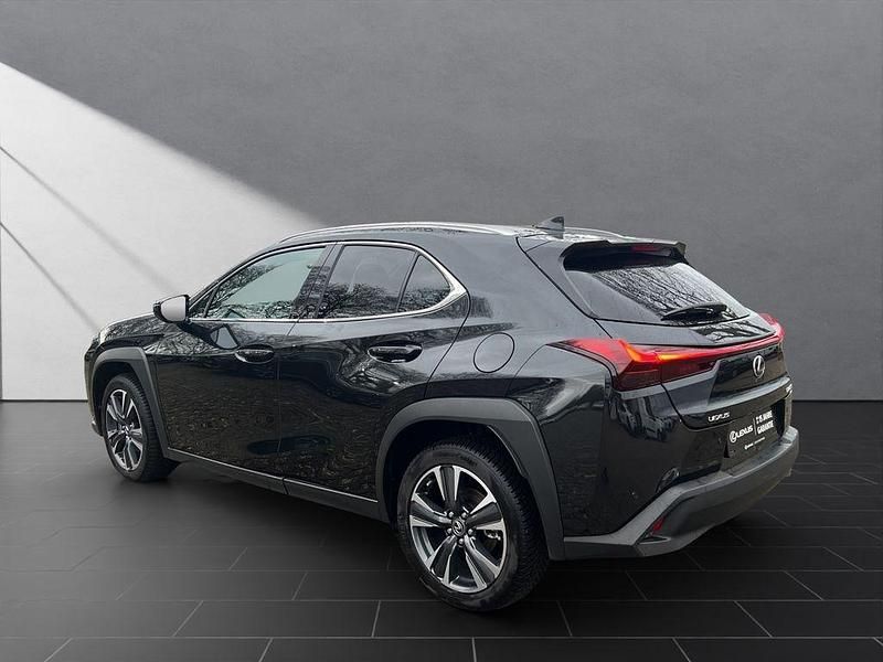 Gebraucht Lexus UX 250h 184 PS (135 kW) 2023 Schwarz SUV