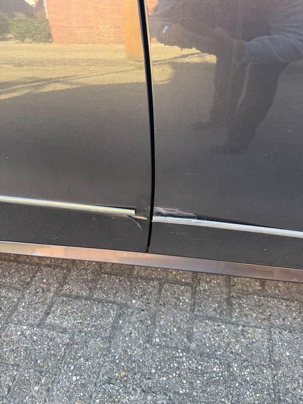 Gebraucht Mercedes E200 Avantgarde 136 PS (100 kW) 2010 Grau Kombi