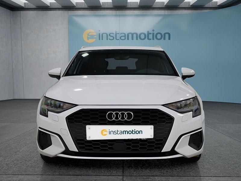 Second-hand Audi A3 116 CP (85 kW) 2022 Alb Berlinǎ