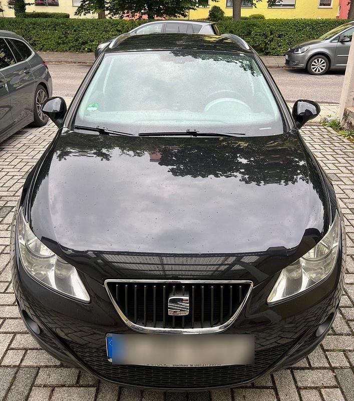 Schwarz Gebraucht 2011 Seat Ibiza ST Copa Kombi | 3.200 € (Guter Preis) - Bild 1/4