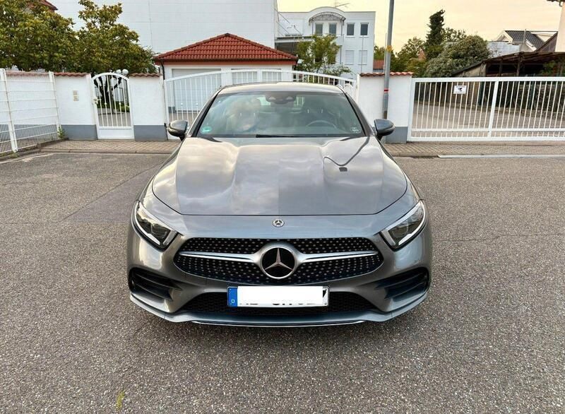 Grau Gebraucht 2019 Mercedes CLS220 AMG line Coupé | 34.900 € (Superpreis) - Bild 1/4