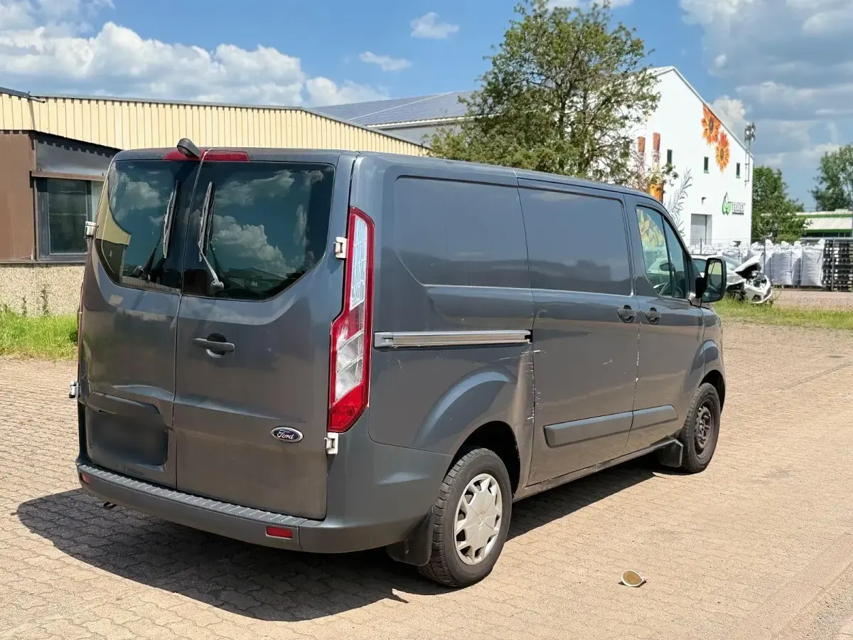 Gebraucht Ford Transit Custom 125 PS (91 kW) 2016 Grau Van / Kleinbus
