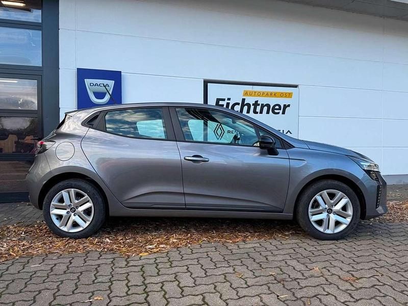 Gebraucht Renault Clio V Evolution 91 PS (66 kW) 2024 Dolomitgrau Kleinwagen