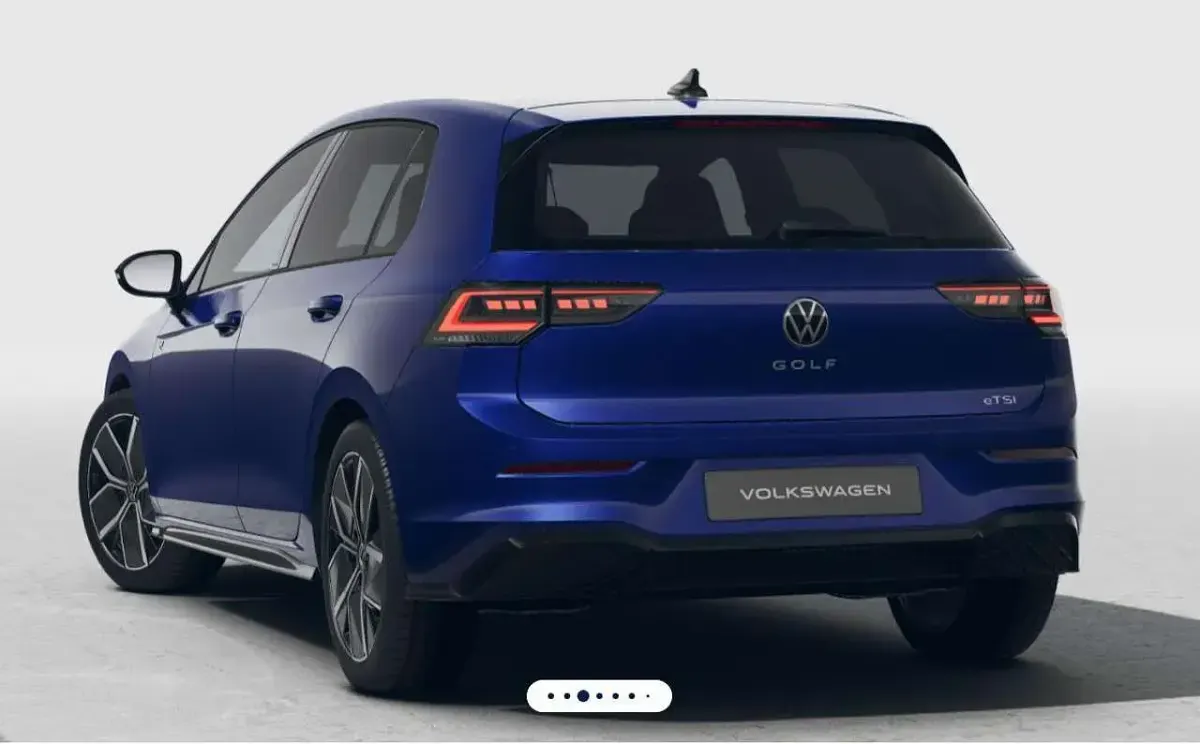 Neu VW Golf VIII R-line Plus 150 PS (110 kW) 2025 Waehlbar Limousine