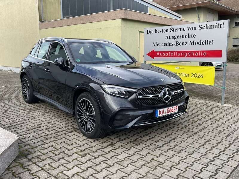 Grafitgrau metallic Gebraucht 2023 Mercedes GLC300 AMG SUV | 56.950 € (Guter Preis) - Bild 1/4
