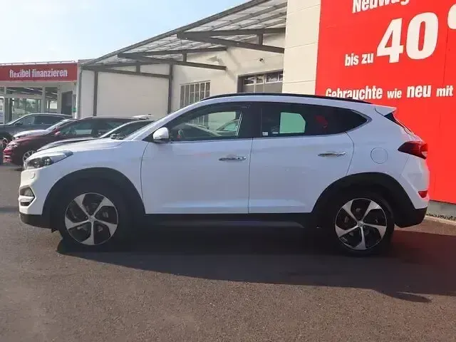 Gebraucht Hyundai Tucson Premium 177 PS (130 kW) 2016 Weiß SUV