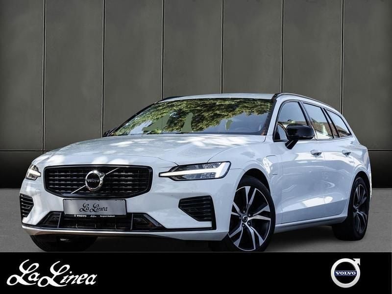 Weiss Gebraucht 2021 Volvo V60 R-Design Kombi | 33.650 € (Fairer Preis) - Bild 1/3